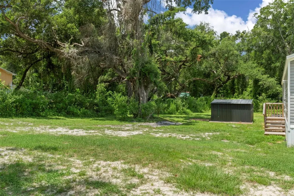 4363 Cr 690 Webster FL 33597