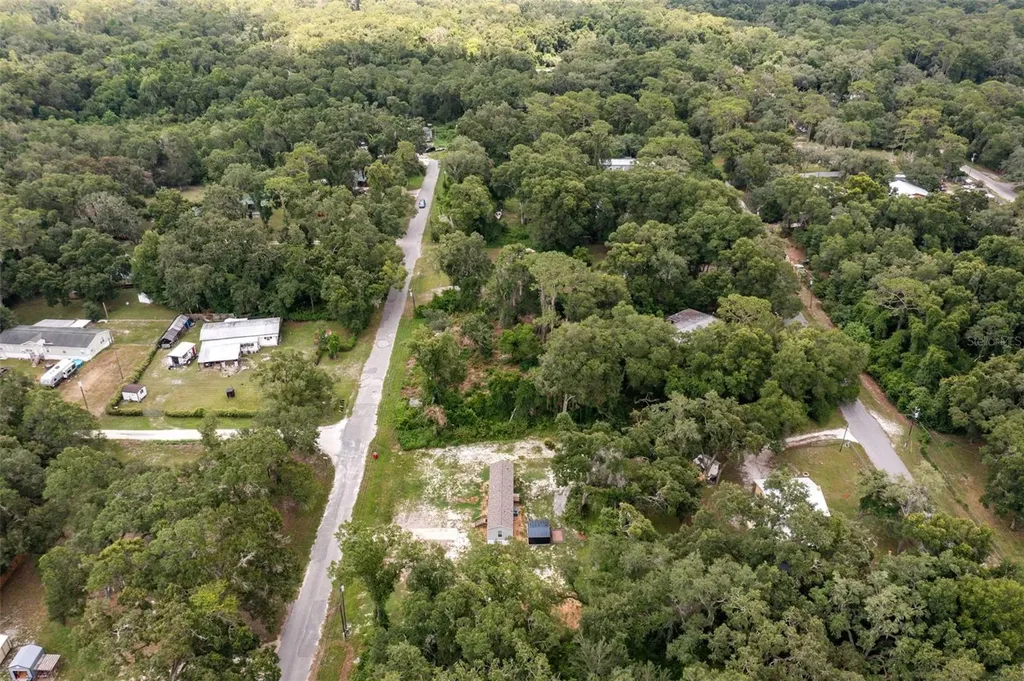 4363 Cr 690 Webster FL 33597