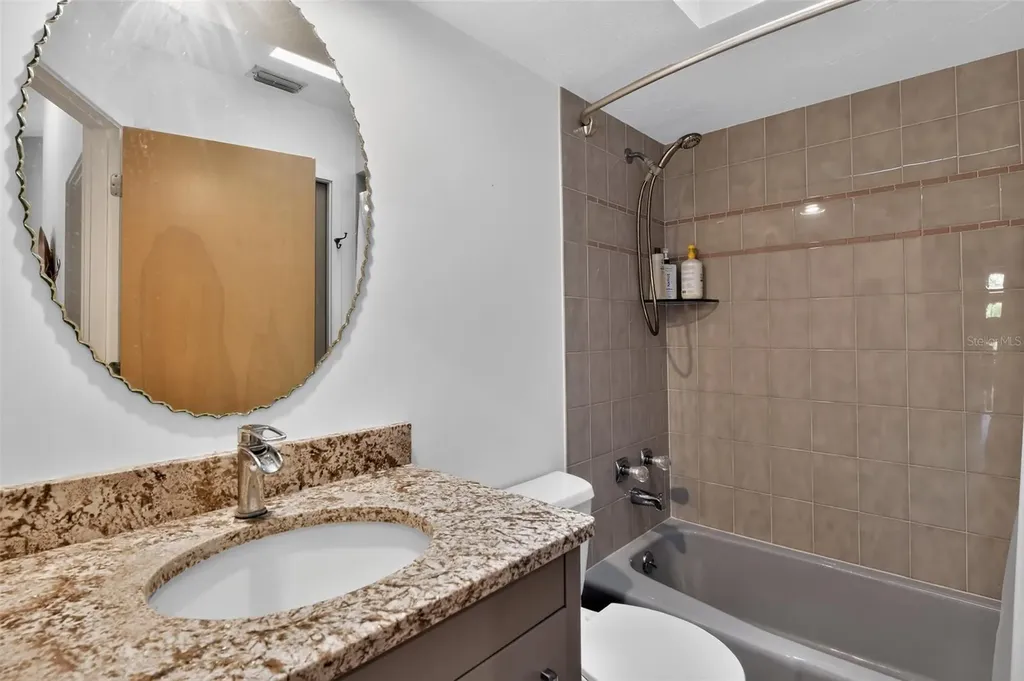 4424 Friar Tuck Lane Sarasota FL 34232