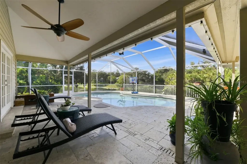 4424 Friar Tuck Lane Sarasota FL 34232