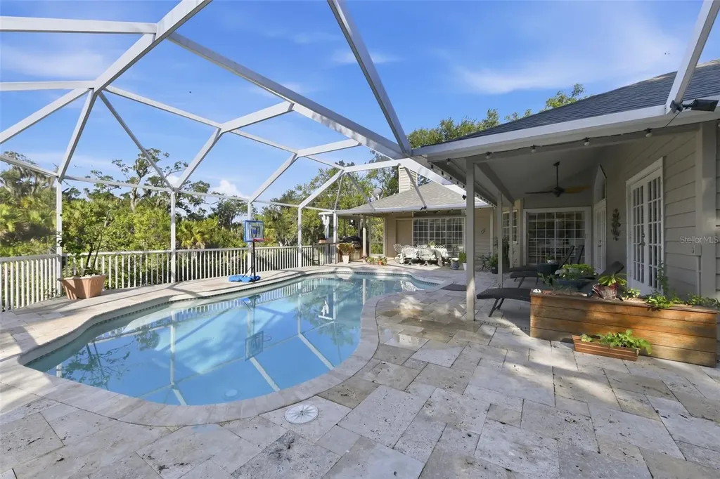 4424 Friar Tuck Lane Sarasota FL 34232