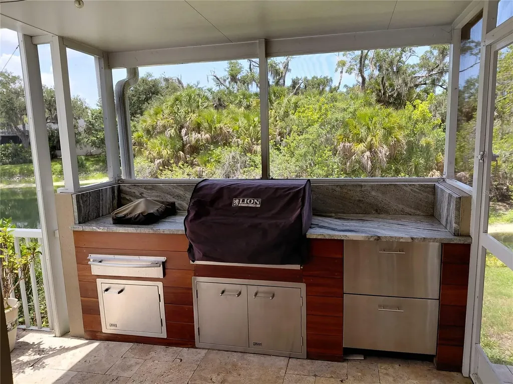 4424 Friar Tuck Lane Sarasota FL 34232