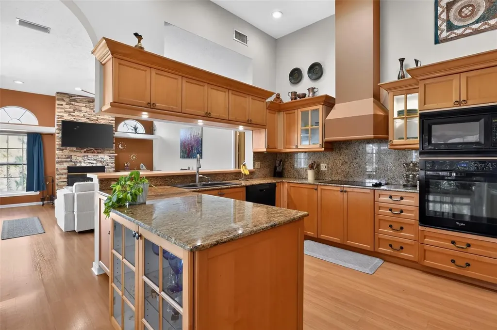 4424 Friar Tuck Lane Sarasota FL 34232