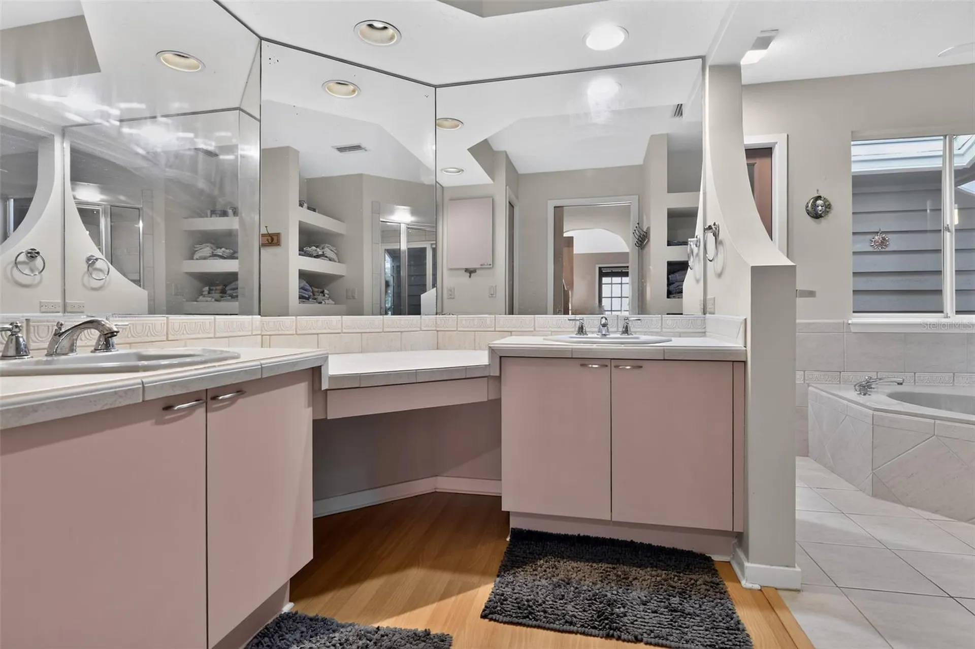 4424 Friar Tuck Lane Sarasota FL 34232