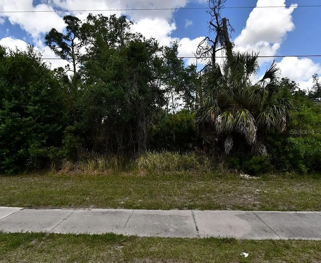 S Chamberlain Boulevard North Port FL 34286