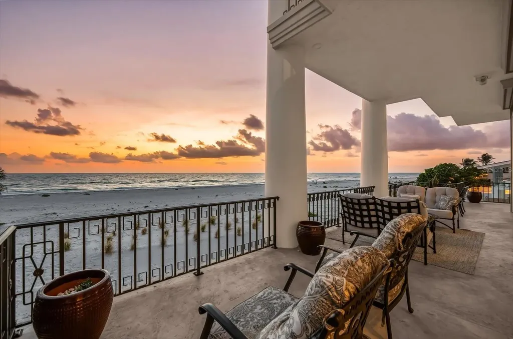810 Eldorado Avenue Clearwater Beach FL 33767