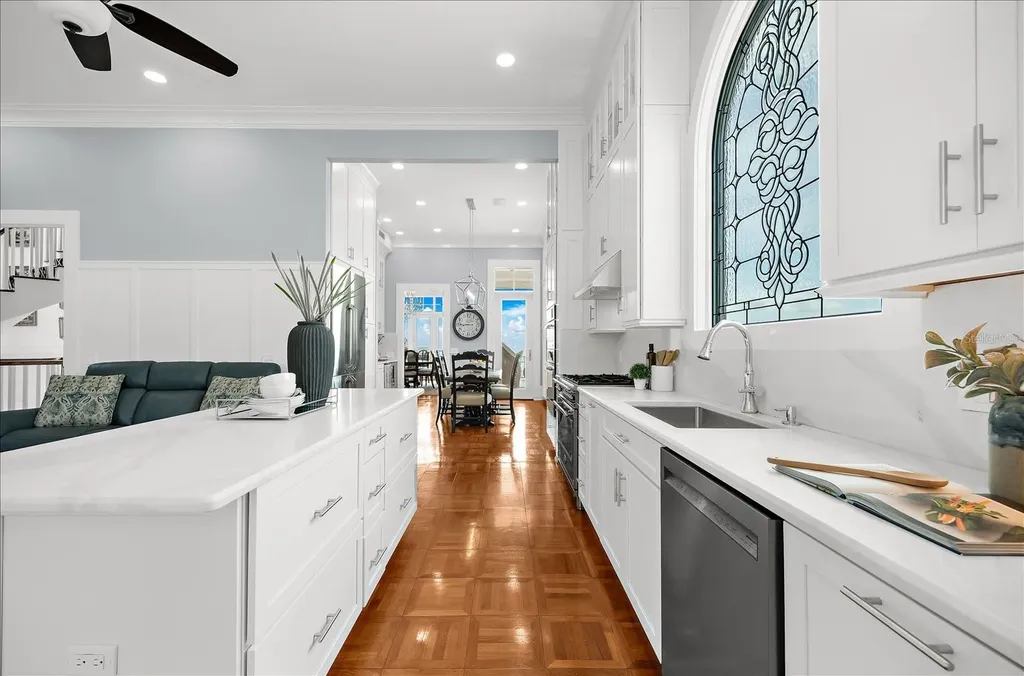 810 Eldorado Avenue Clearwater Beach FL 33767