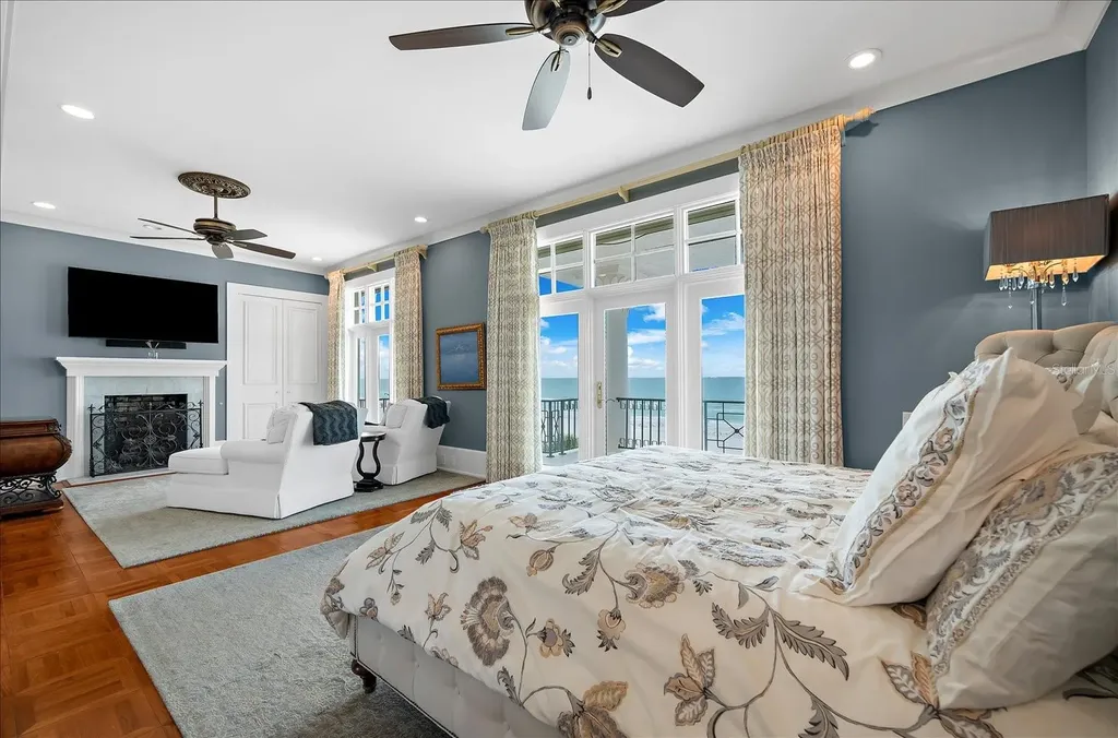 810 Eldorado Avenue Clearwater Beach FL 33767