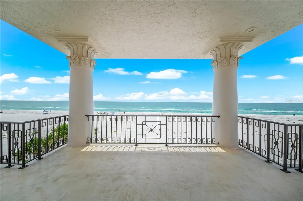 810 Eldorado Avenue Clearwater Beach FL 33767