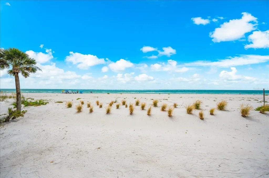 810 Eldorado Avenue Clearwater Beach FL 33767