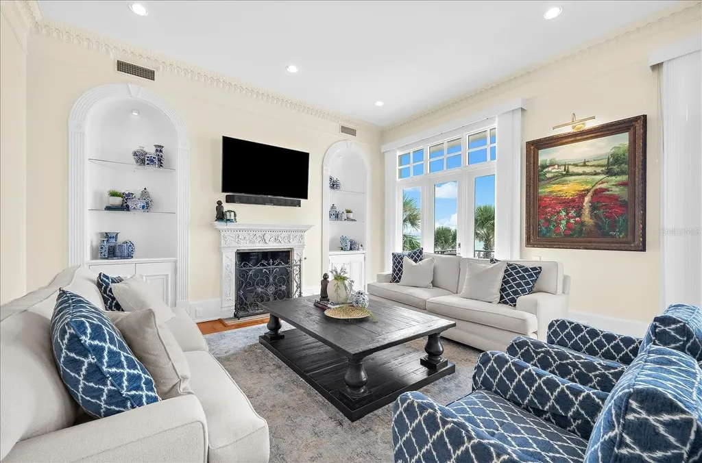 810 Eldorado Avenue Clearwater Beach FL 33767