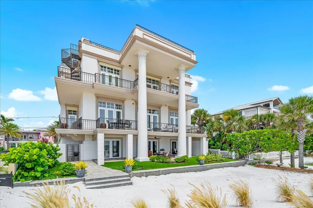 810 Eldorado Avenue Clearwater Beach FL 33767