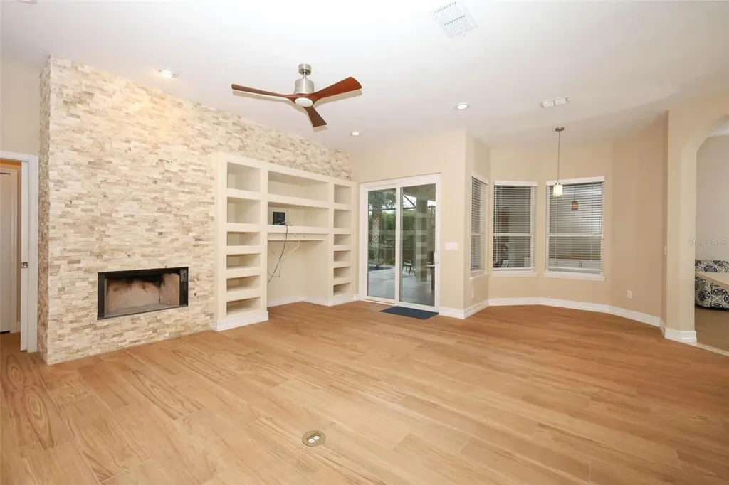 220 Capri Cove Place Sanford FL 32771