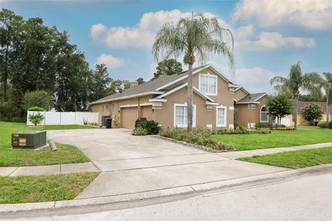 220 Capri Cove Place Sanford FL 32771