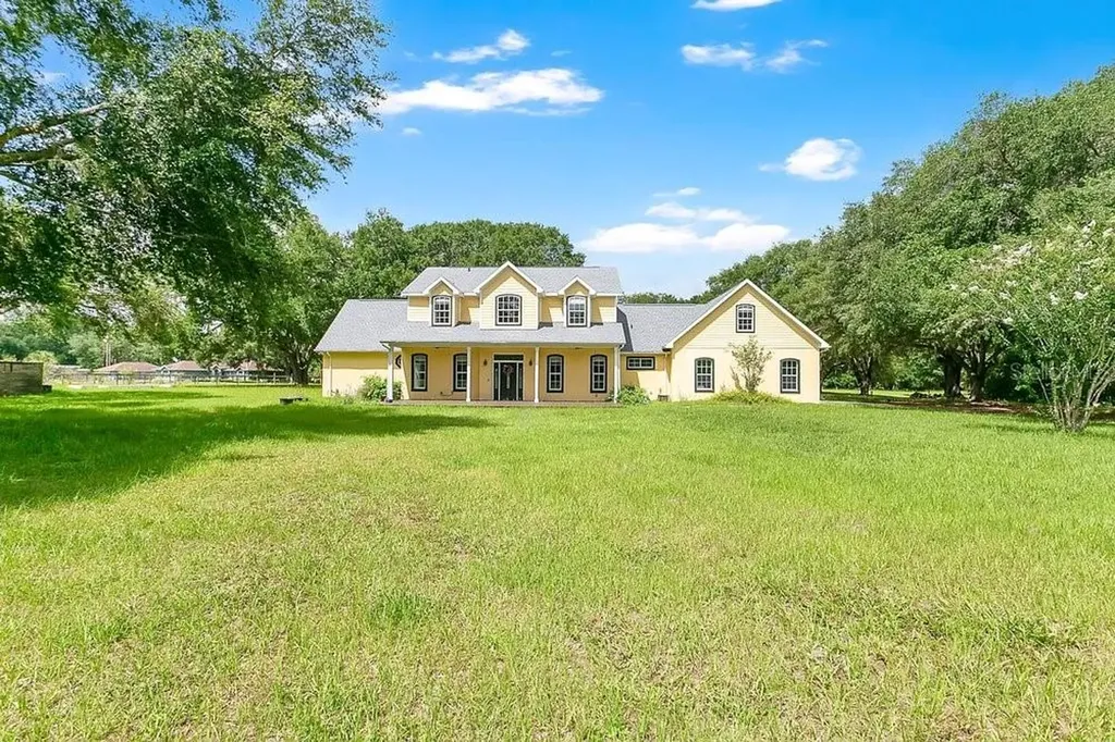 3700 SE 183rd Avenue Road Ocklawaha FL 32179