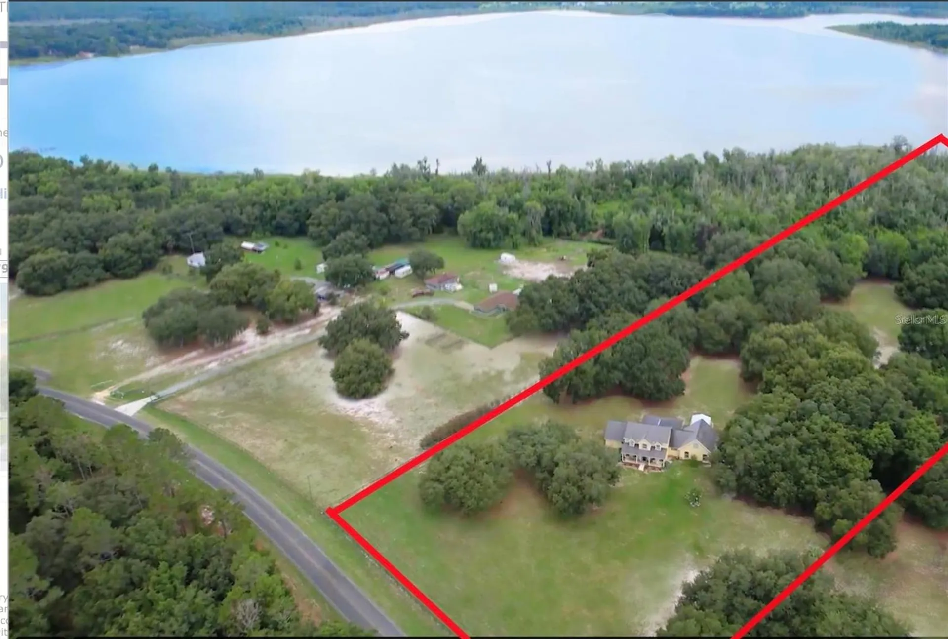 3700 SE 183rd Avenue Road Ocklawaha FL 32179