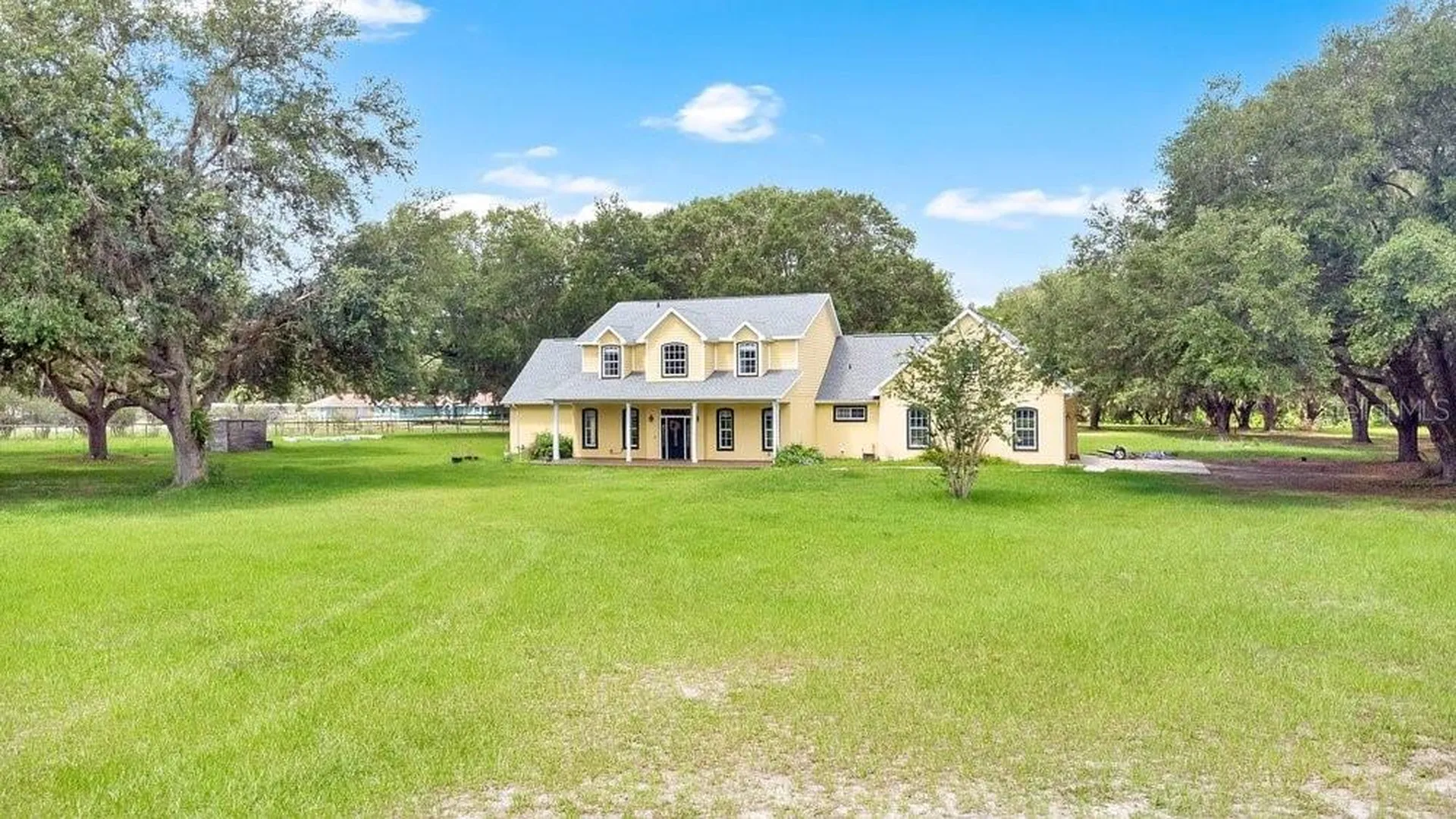 3700 SE 183rd Avenue Road Ocklawaha FL 32179