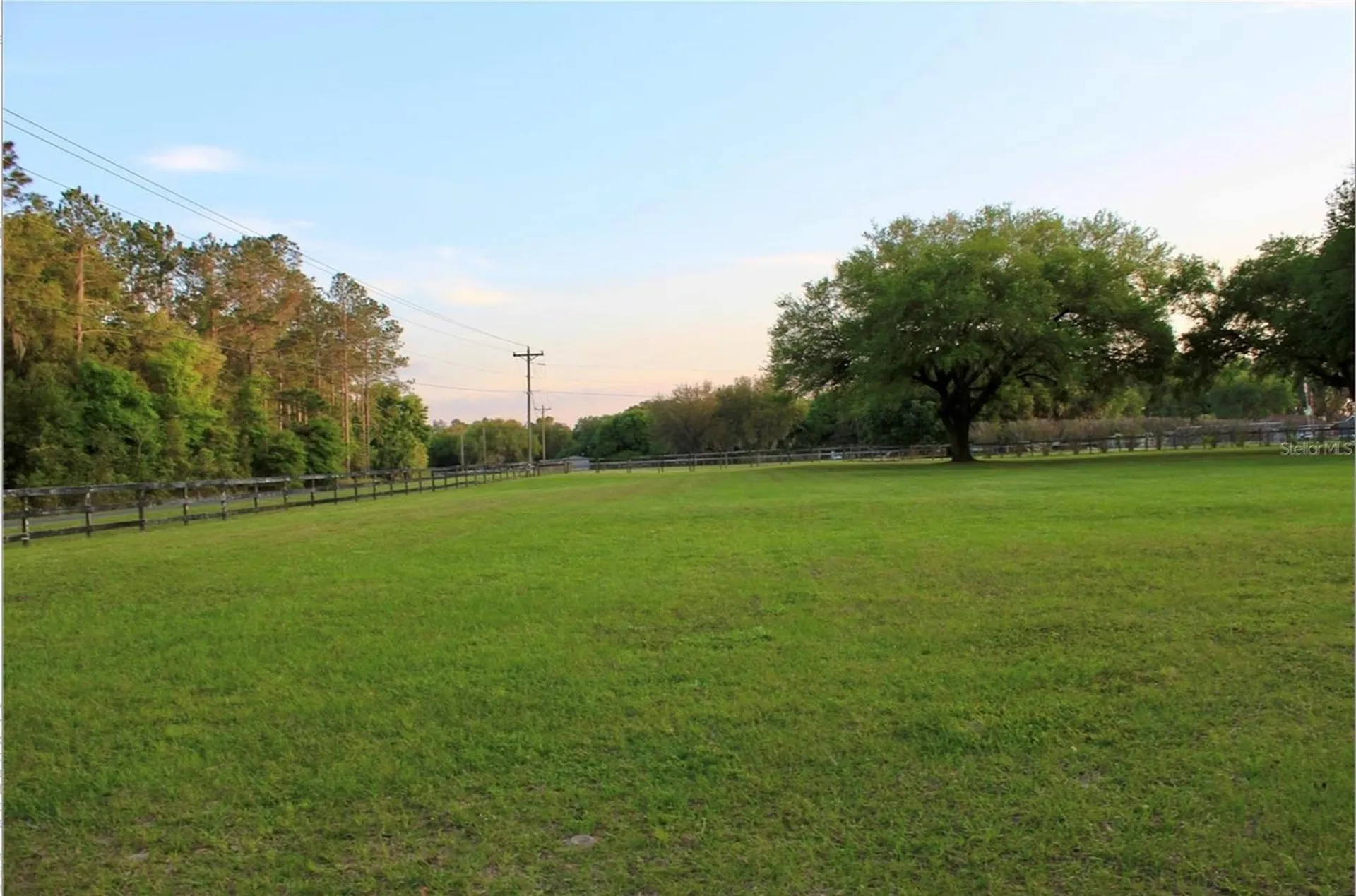 3700 SE 183rd Avenue Road Ocklawaha FL 32179