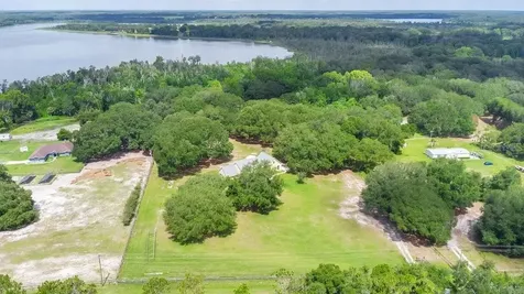 3700 SE 183rd Avenue Road Ocklawaha FL 32179