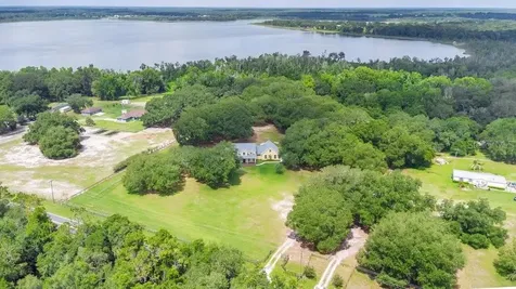 3700 SE 183rd Avenue Road Ocklawaha FL 32179
