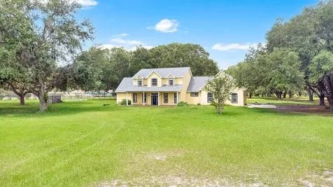 3700 SE 183rd Avenue Road Ocklawaha FL 32179