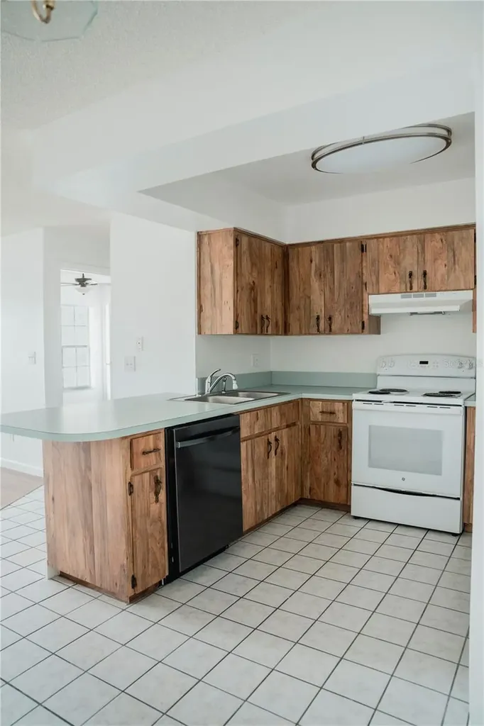 100 25th St SW Winter Haven FL 33880