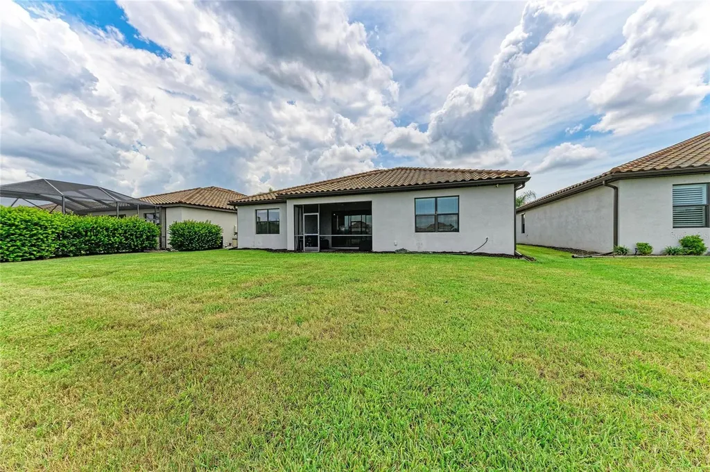 538 Fire Bush Court Bradenton FL 34212