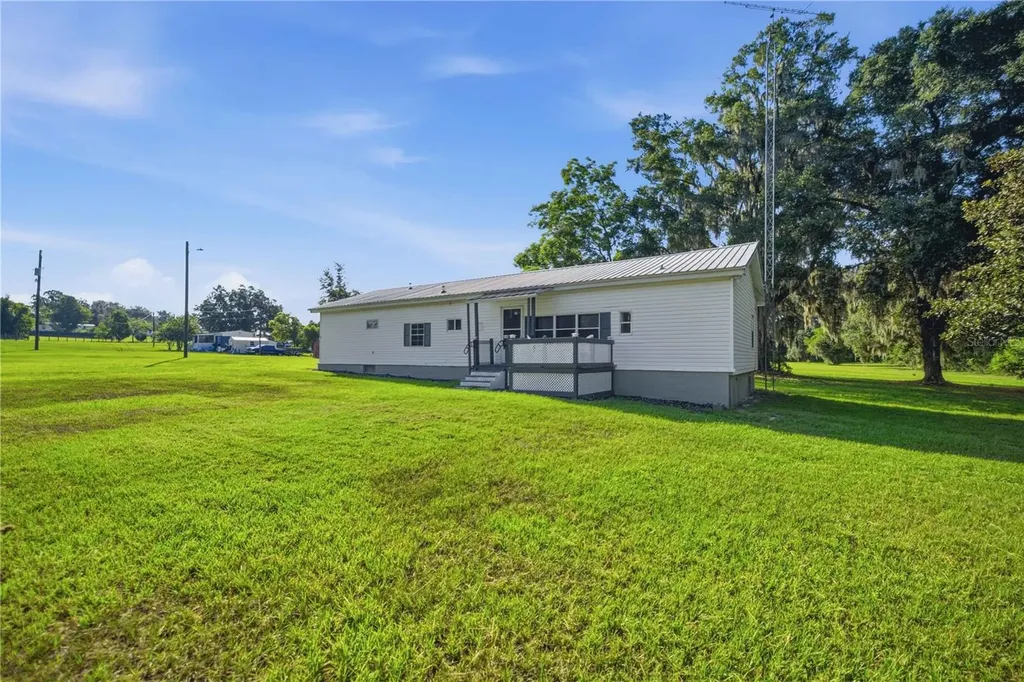 4950 SE 112th Street Road Belleview FL 34420