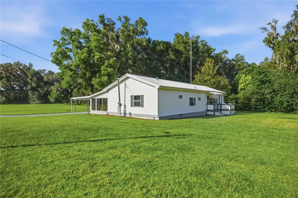 4950 SE 112th Street Road Belleview FL 34420