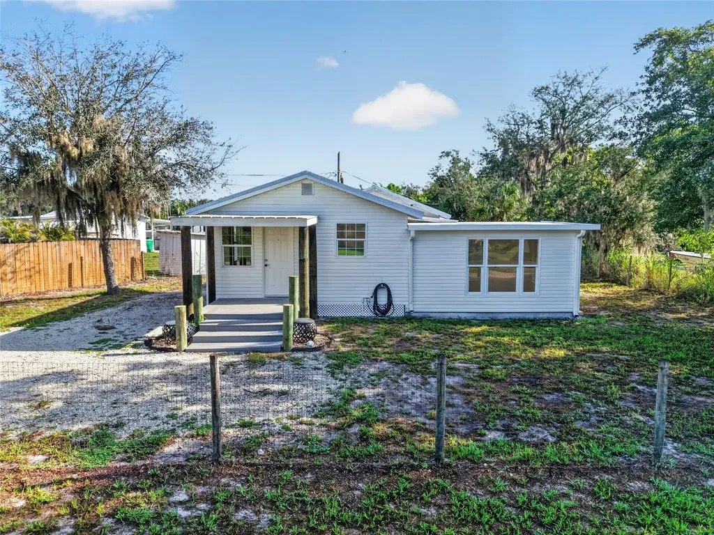 8024 Hillman Avenue Punta Gorda FL 33982
