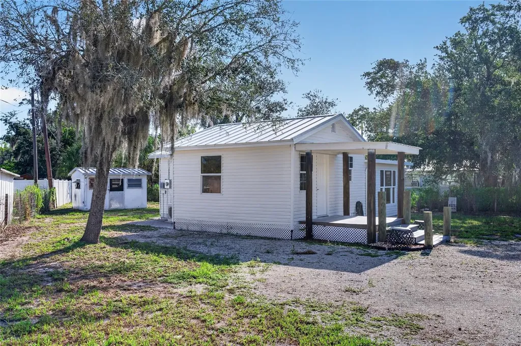 8024 Hillman Avenue Punta Gorda FL 33982