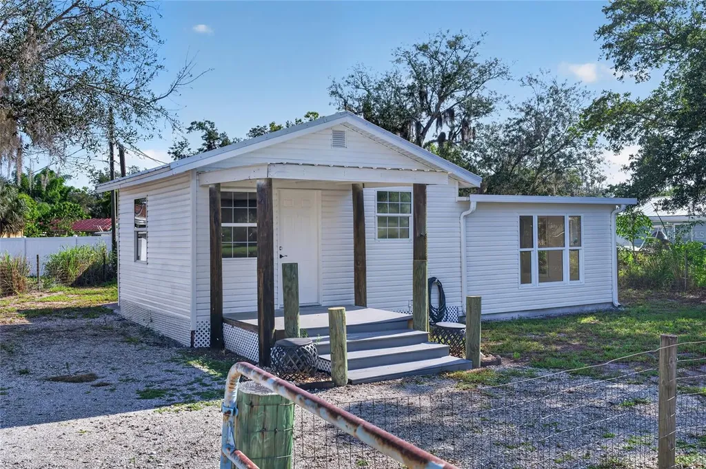 8024 Hillman Avenue Punta Gorda FL 33982