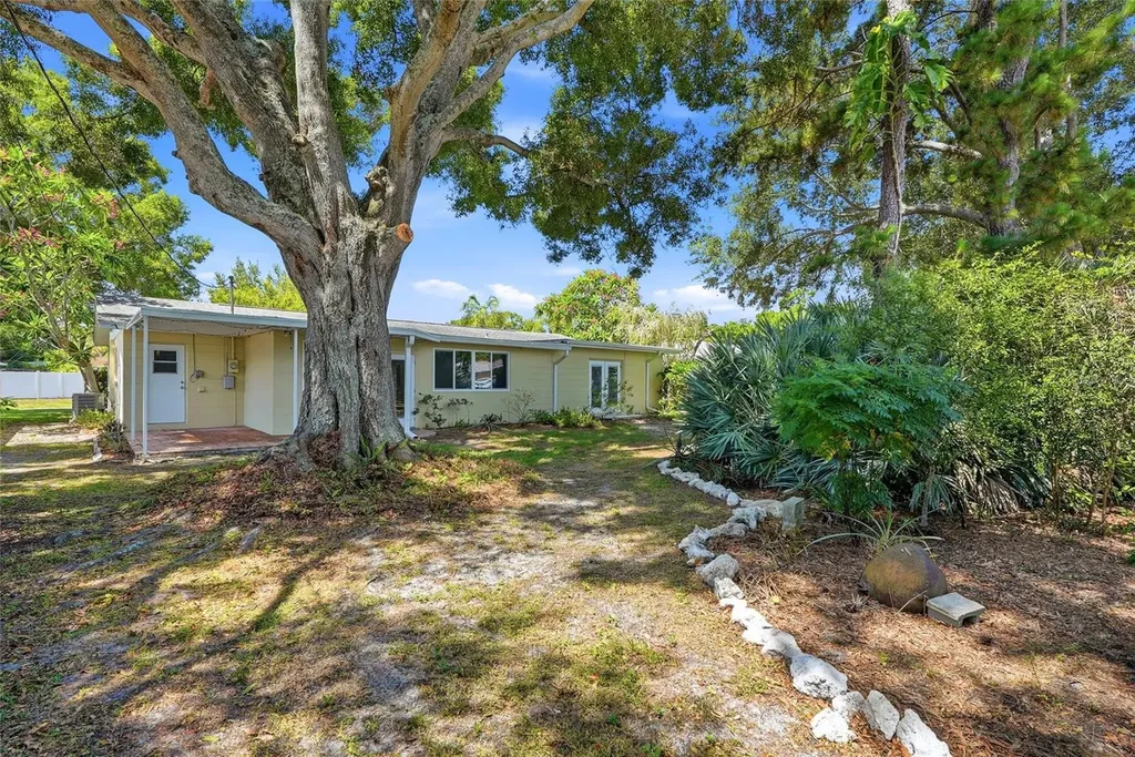 11471 88th Avenue Seminole FL 33772