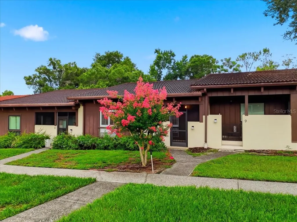 10 El Recodo Lakeland FL 33813