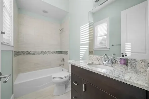 4074 NW 63rd Street Gainesville FL 32606