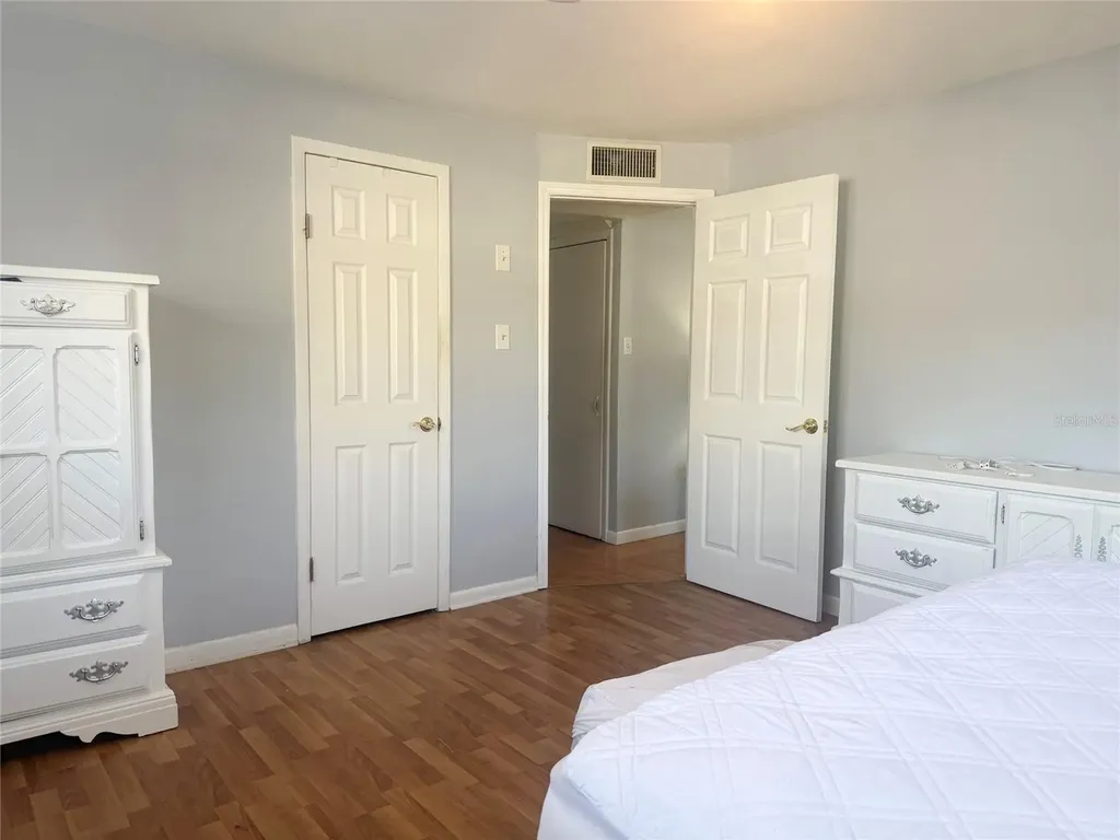 13157 Clay Avenue Largo FL 33773