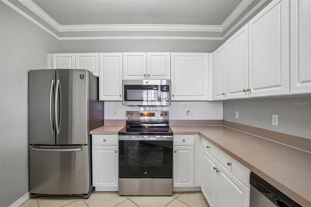 4333 Bayside Village Drive Tampa FL 33615
