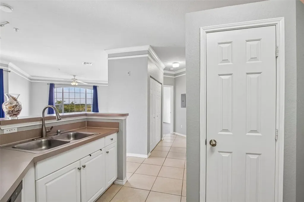 4333 Bayside Village Drive Tampa FL 33615