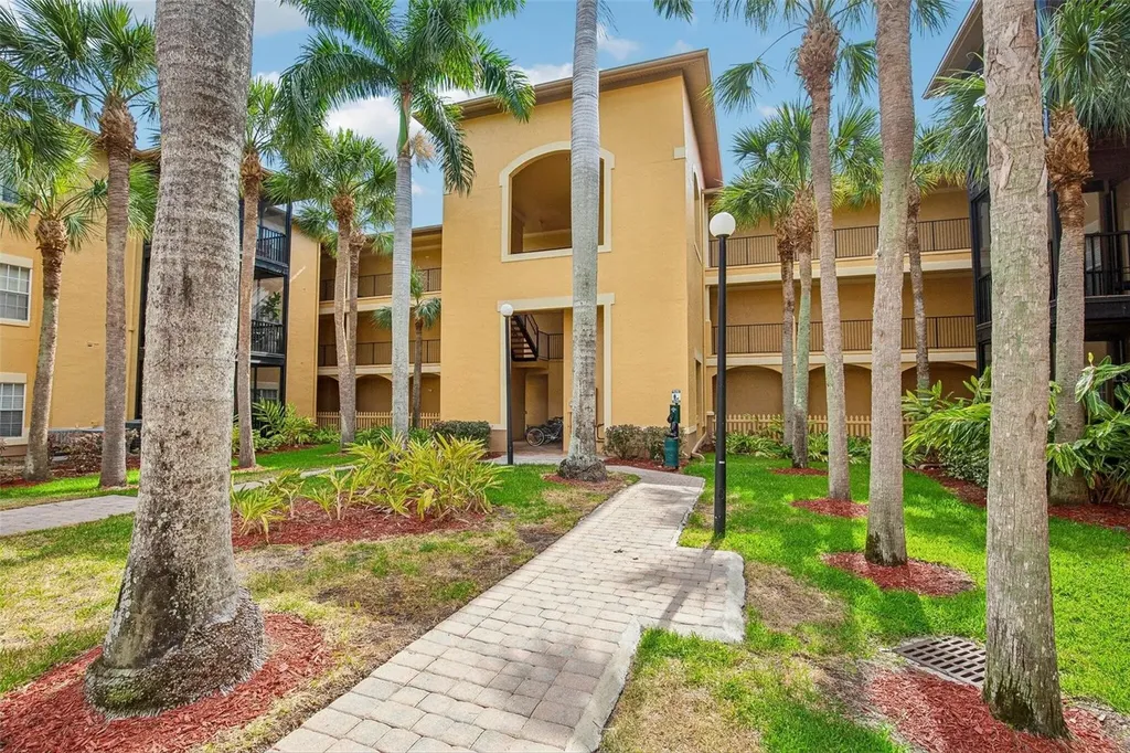 4333 Bayside Village Drive Tampa FL 33615