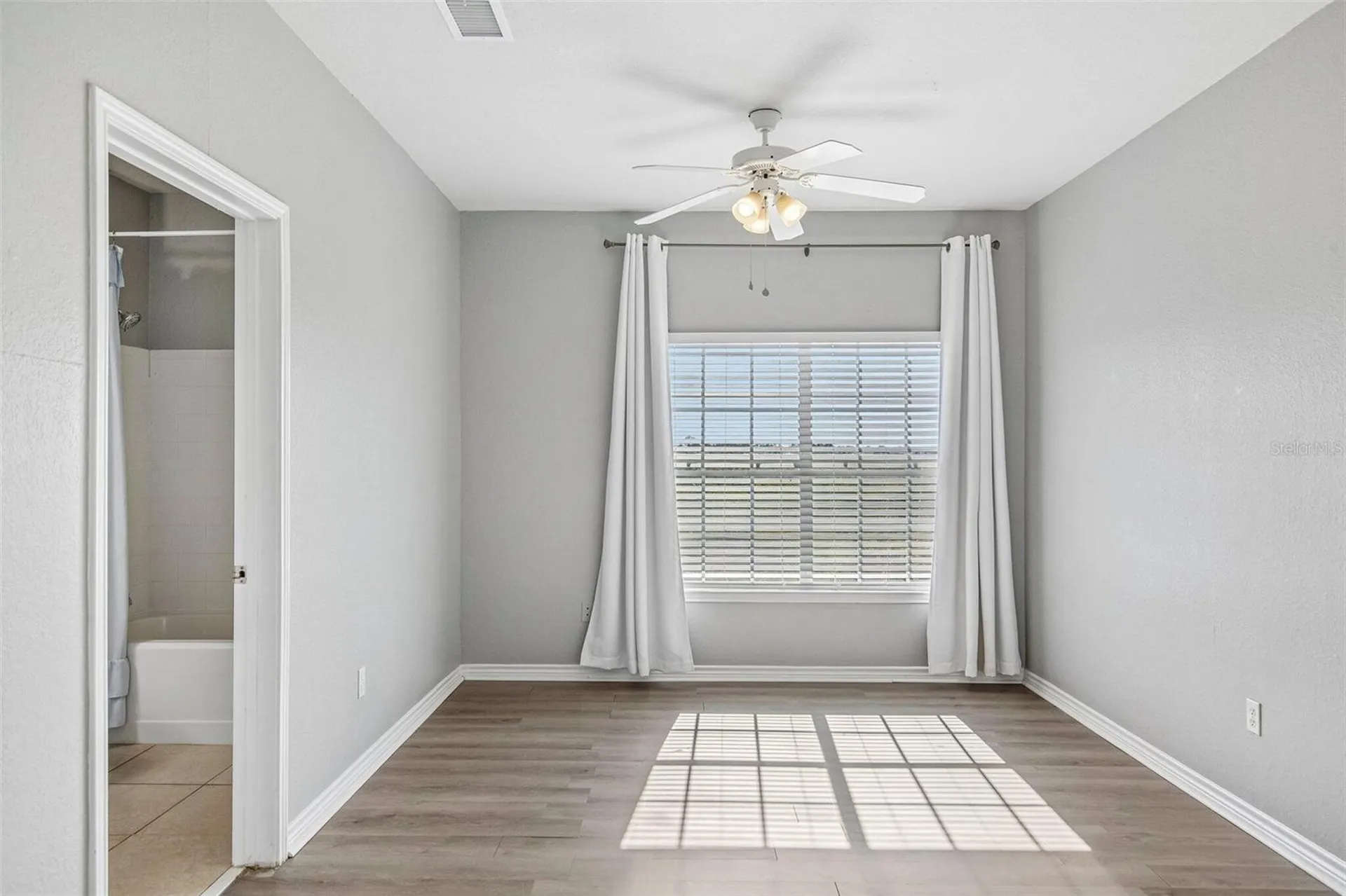 4333 Bayside Village Drive Tampa FL 33615