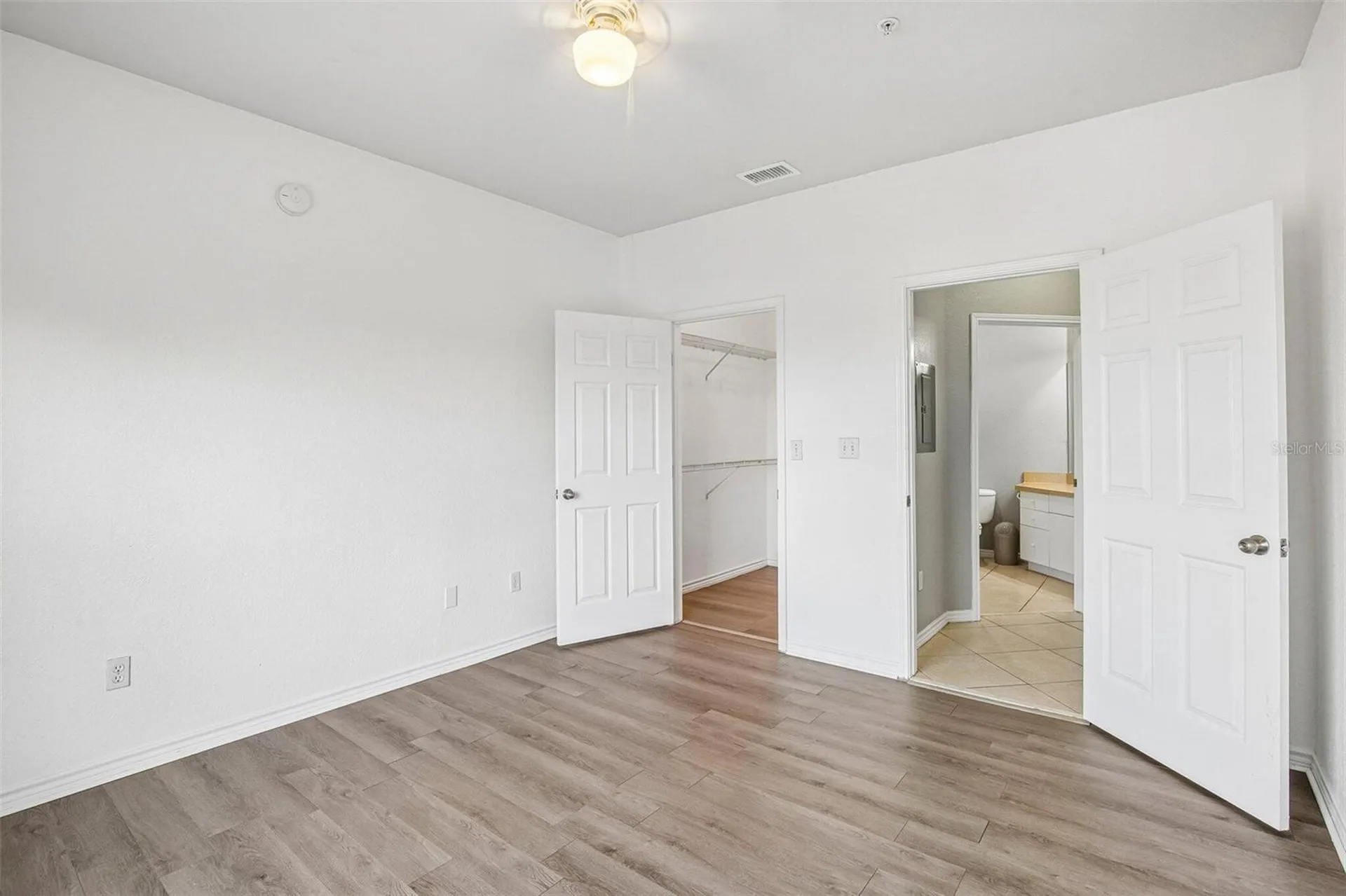 4333 Bayside Village Drive Tampa FL 33615