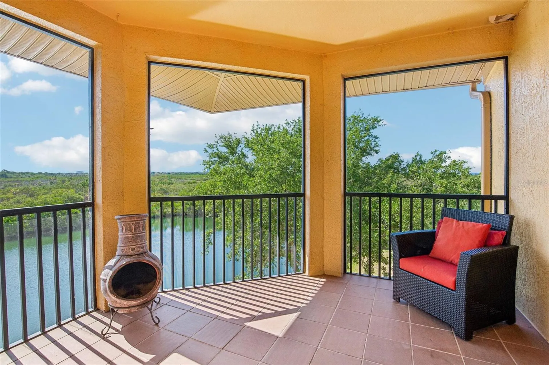 4333 Bayside Village Drive Tampa FL 33615