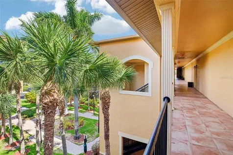 4333 Bayside Village Drive Tampa FL 33615