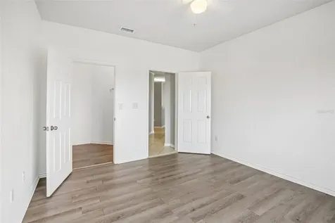 4333 Bayside Village Drive Tampa FL 33615