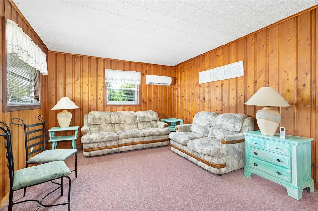55521 Front Street Astor FL 32102