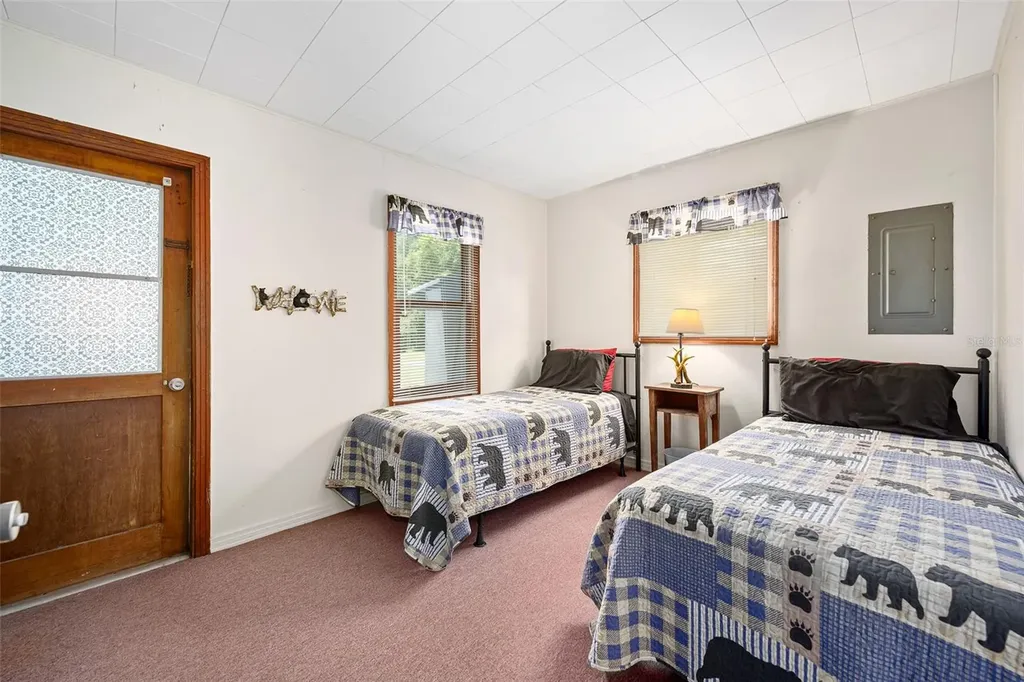 55521 Front Street Astor FL 32102