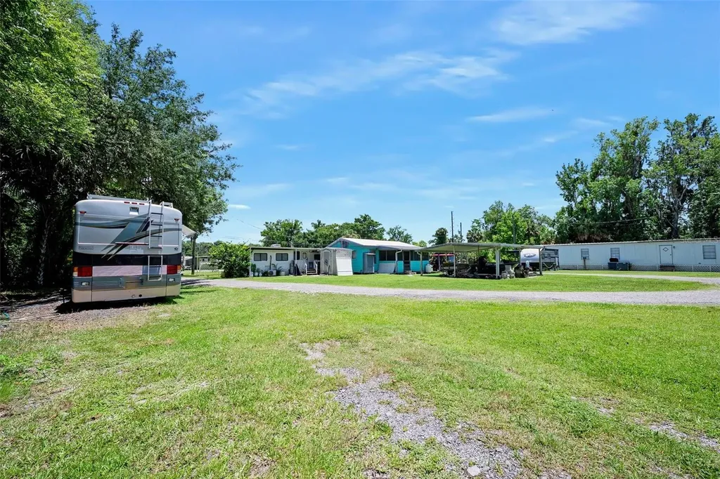 55521 Front Street Astor FL 32102