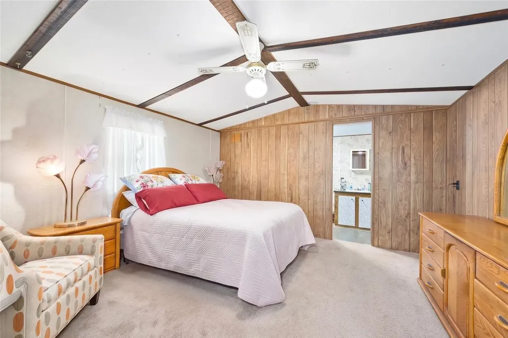 55521 Front Street Astor FL 32102