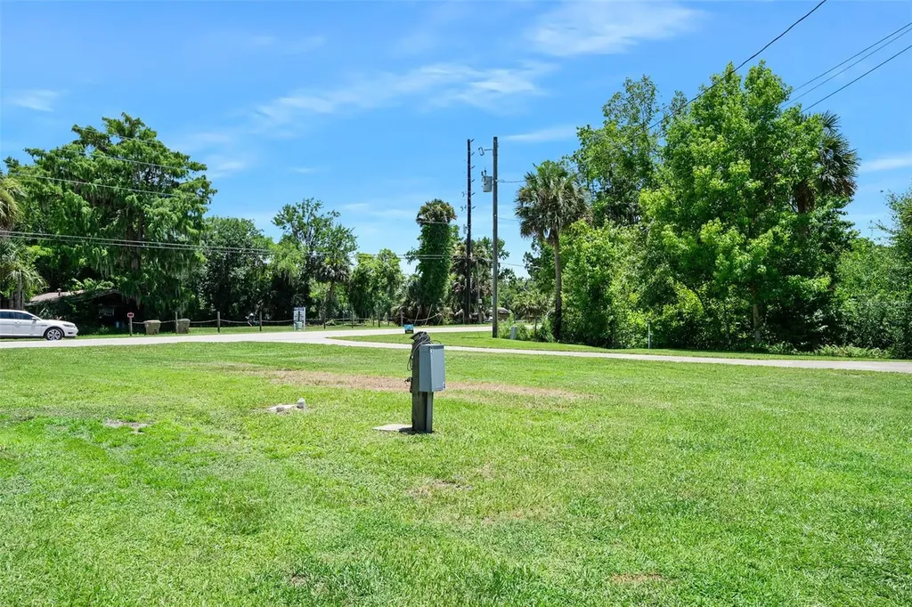 55521 Front Street Astor FL 32102