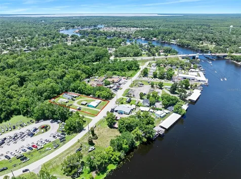 55521 Front Street Astor FL 32102